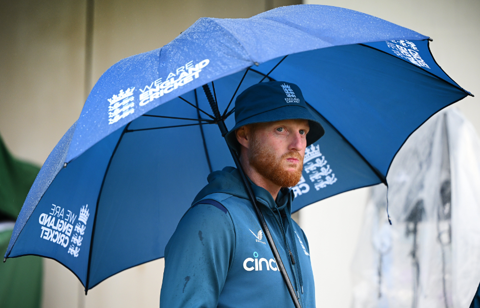 England team captain Ben Stokes supported James Anderson and gave befitting reply to critics