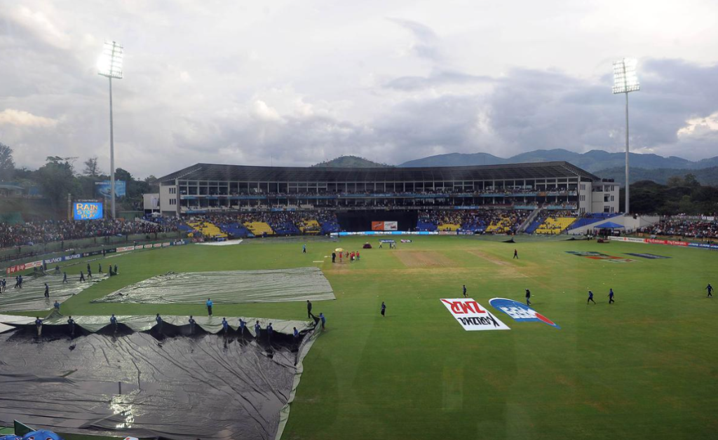 IND vs PAK Weather Update: Fans may heartbroken, there may be rain in match between India and Pakistan